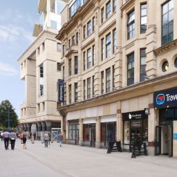 TRAVELODGE CARDIFF CENTRAL QUEEN STREET Cardiff