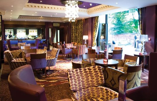 Bar del hotel The Hallmark Queen Hotel