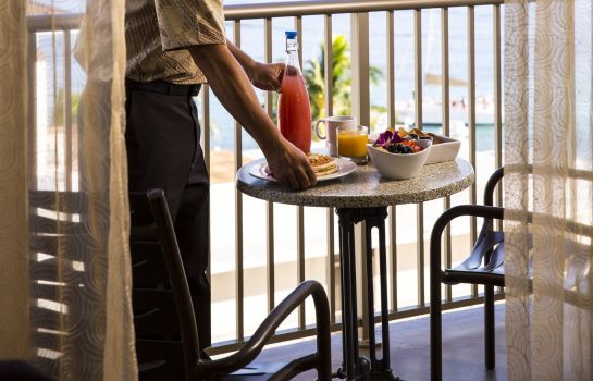 Kamers Outrigger Reef Waikiki Beach Resort