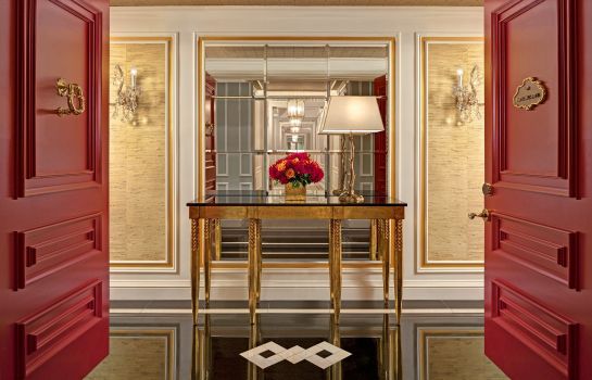 Camera The St. Regis New York