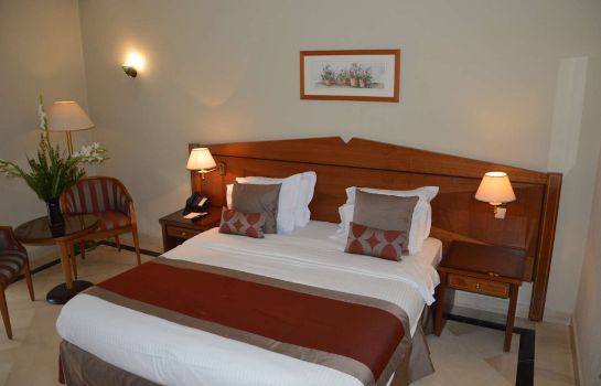 Zimmer Golden Tulip Carthage Tunis Hotel
