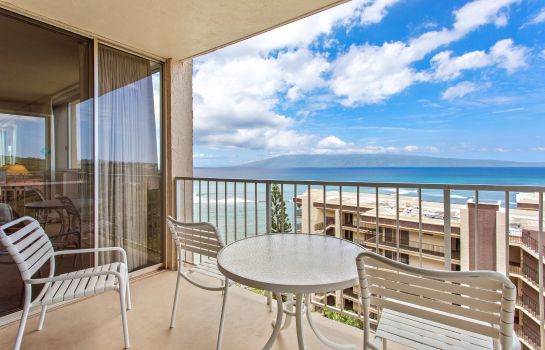 Camera Royal Kahana Maui by Outrigger