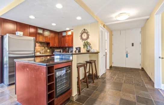 Kamers Royal Kahana Maui by Outrigger