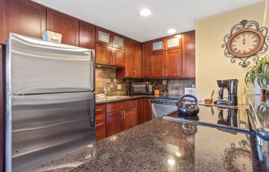 Kamers Royal Kahana Maui by Outrigger
