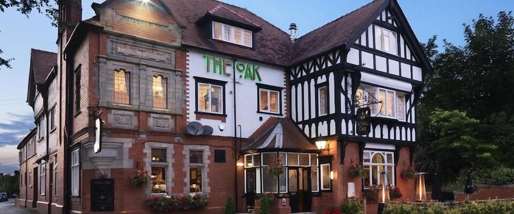 The Royal Oak Hotel and Restaurant (Cheshire West and Chester)