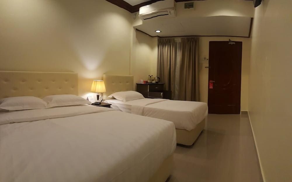 Hotel AL-Safina Kijal Beach Resort (Pekan Kijal)