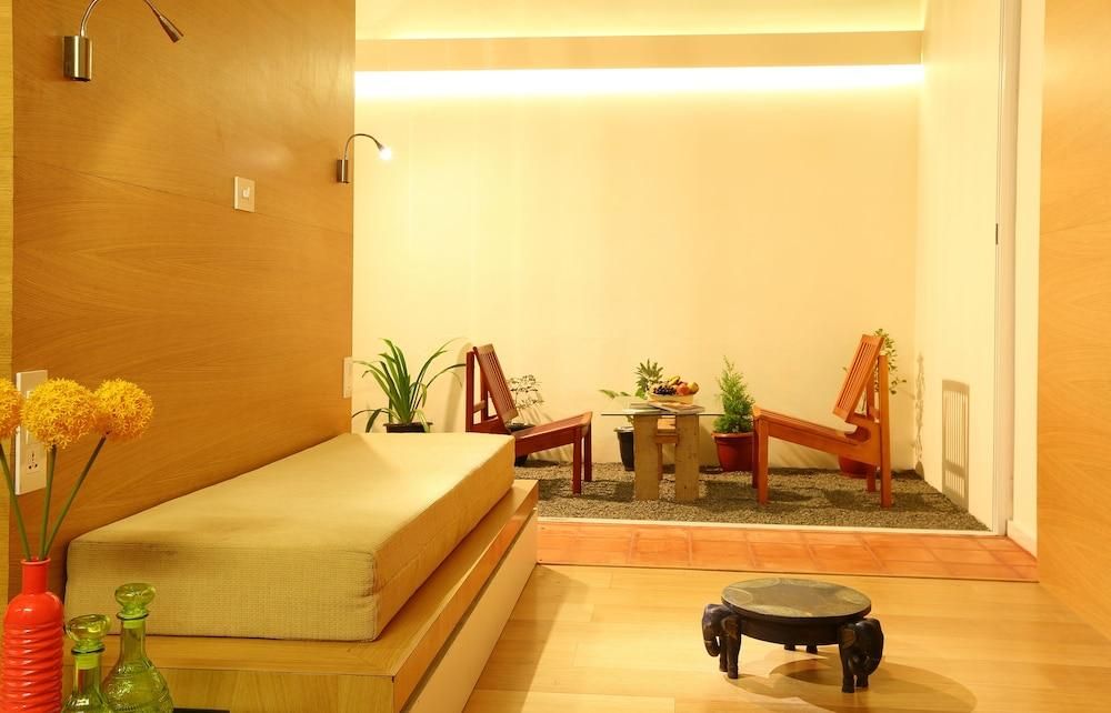 Hotel Sukhayus Wellness Ayurveda Retreat (Cochin)