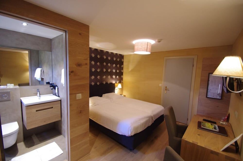 Hostellerie La Claire Fontaine in La Roche-en-Ardenne - HOTEL DE