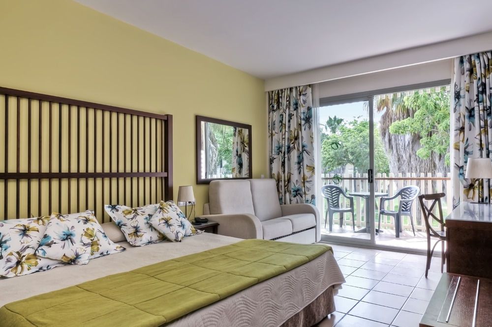 PortAventura Hotel Caribe - Theme Park Tickets Included - Salou - HOTEL INFO