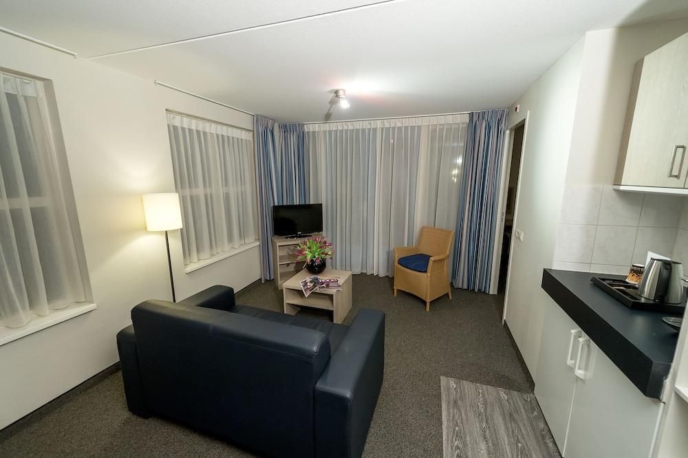 Hotel Bornholm in Terschelling HOTEL DE