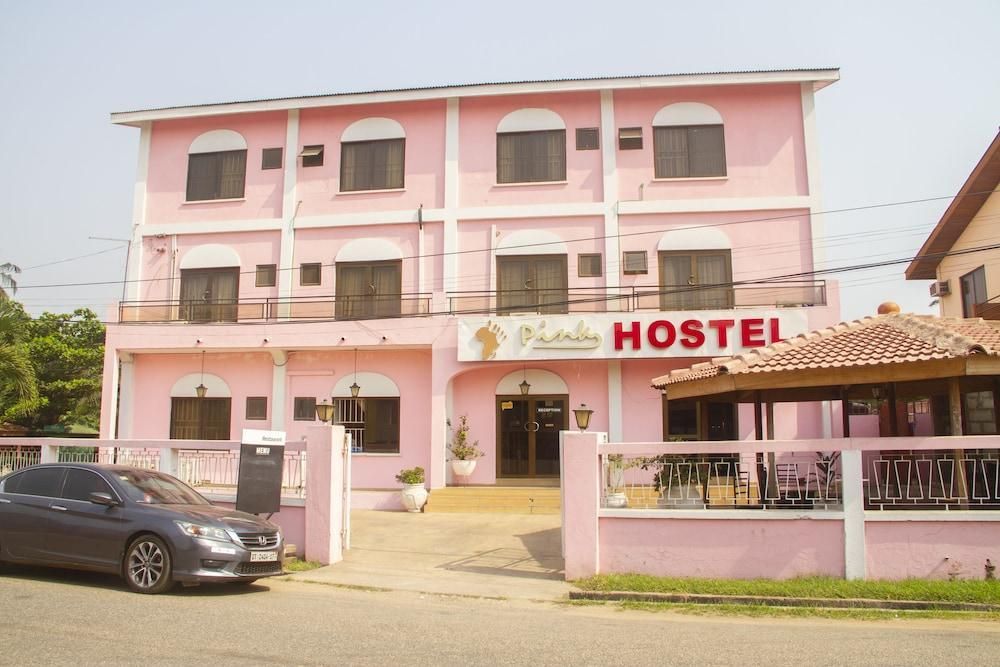 Pink Hostel (Akra)