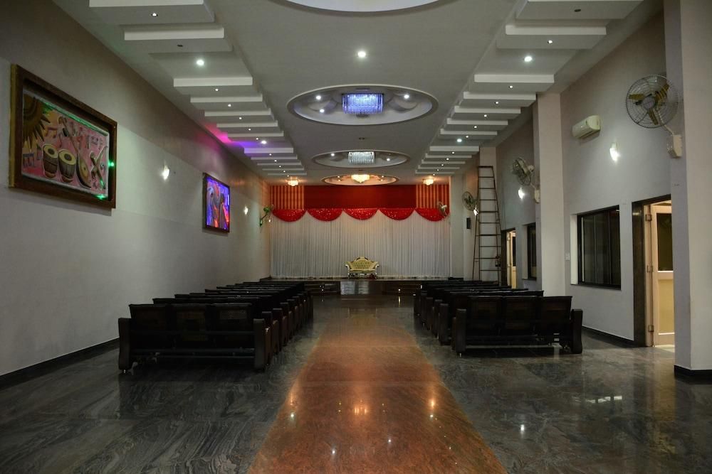 Hotel Orient Palace (Nāgpur)