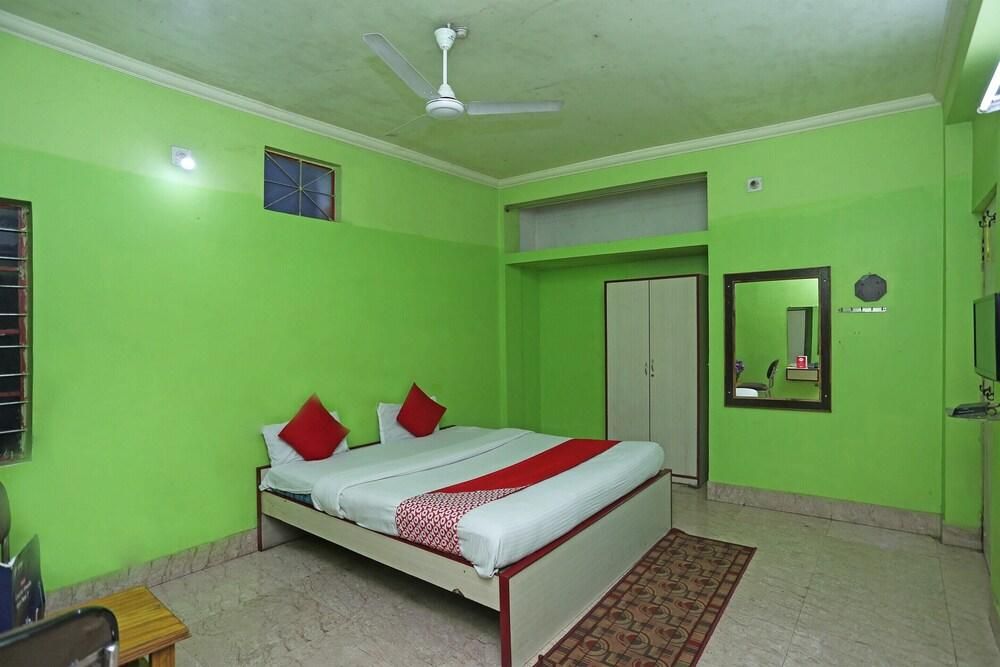 Hotel OYO 4108 near Kalinga Hospital (Bhubaneshwar)