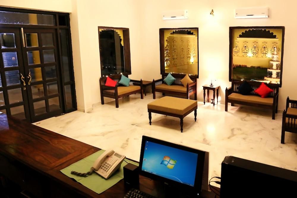 Hotel Udaipur Atulya Niwas