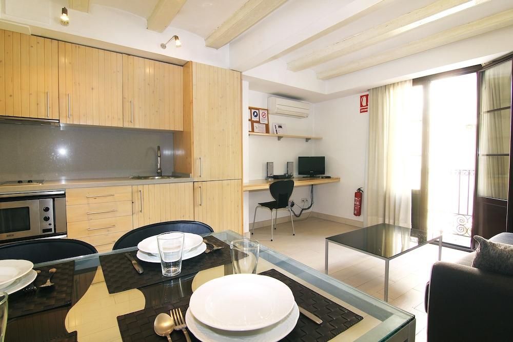 Hotel Ramblas Apartments (Barcelona)