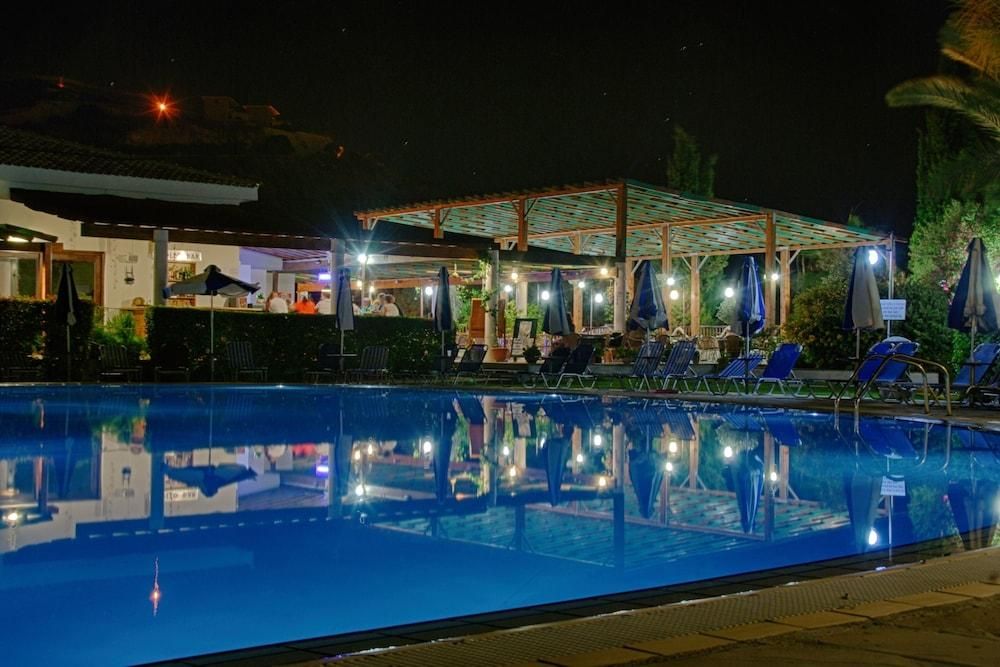 Hotel Hylatio Tourist Village (Pissouri)