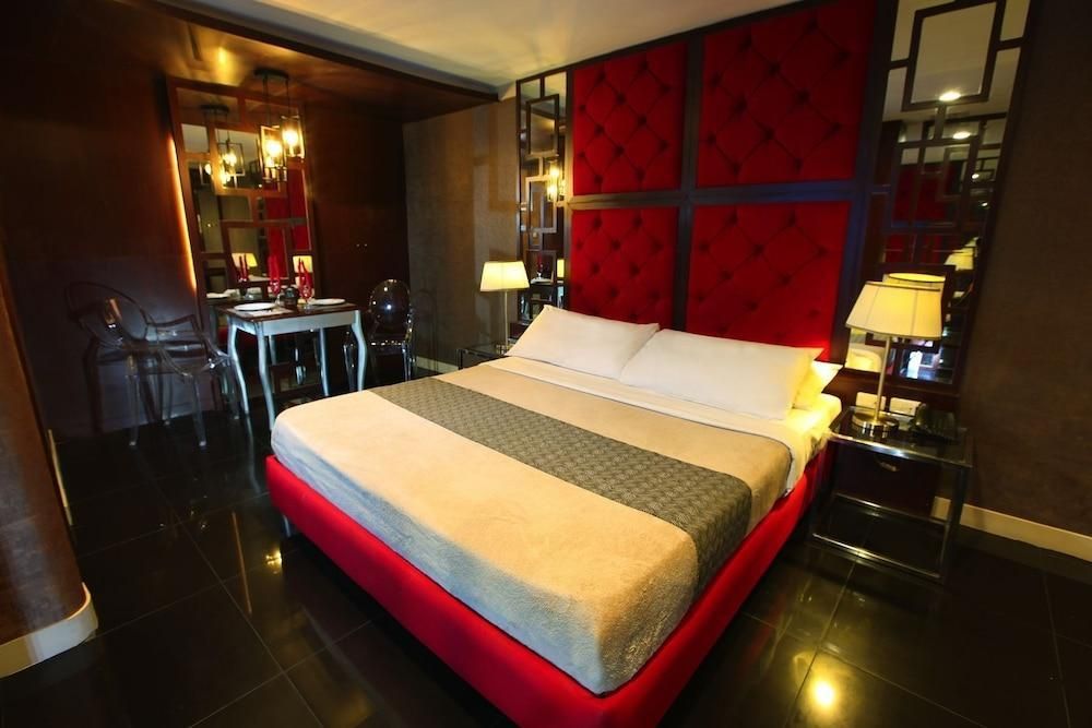 Hotel Victoria Court Hillcrest in Pasig HRS