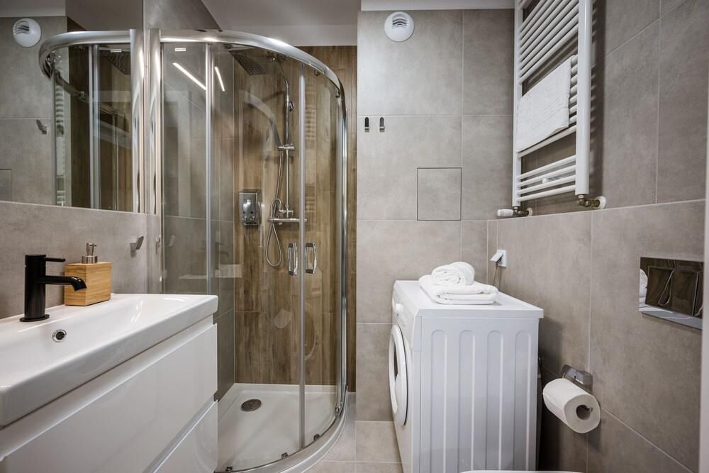 Hotel Marina Apartments Breslau bei HRS günstig buchen