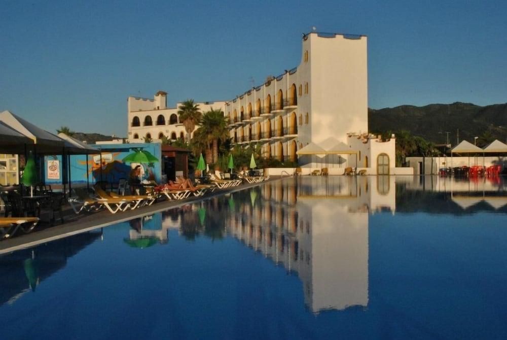 Hotel Club La Playa (Nizza di Sicilia)