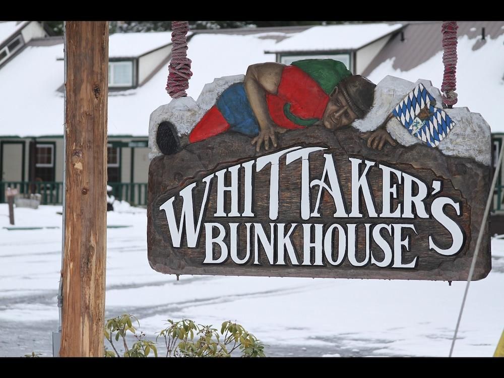 Whittaker's Motel & Historic Bunkhouse (Ashford)