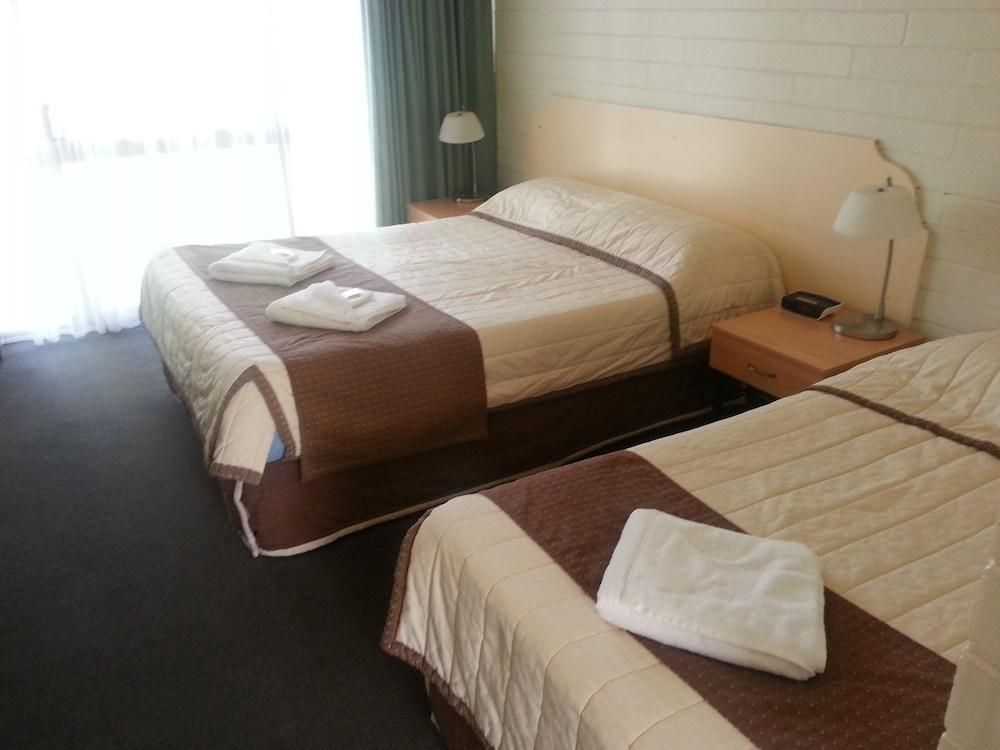 Sunraysia Motel & Holiday Apartments (Mildura)