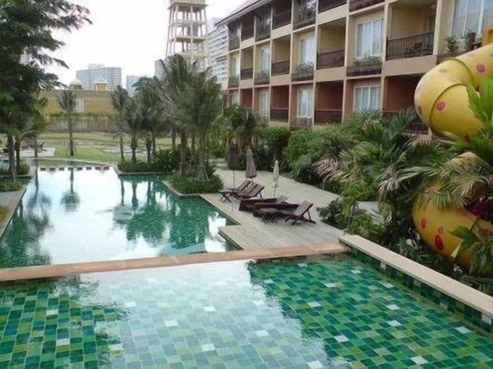 Hotel Villa Thongbura (Ban Nong Tabaek)