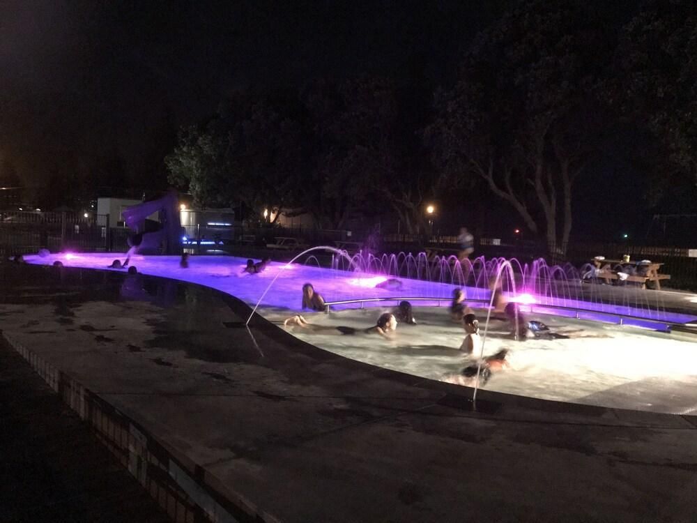 Hotel Waikanae Beach TOP 10 Holiday Park in Gisborne bei HRS günstig buchen