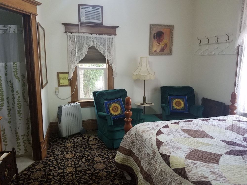 Spurs n Lace Bed & Breakfast Inn in Colorado Springs bei HRS günstig buchen