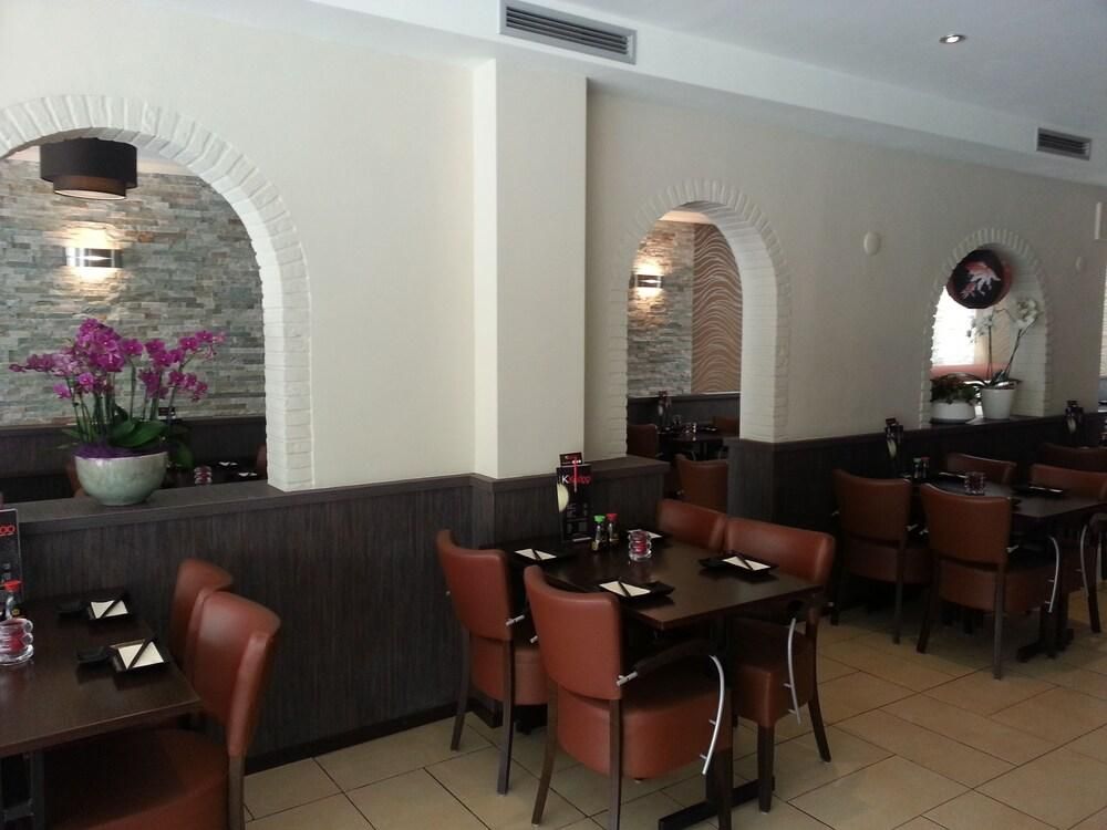 Hotel Neerlandia in Valkenburg aan de Geul HOTEL DE