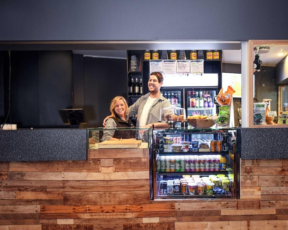 Habitat HQ Hostel St. Kilda Great prices at HOTEL INFO