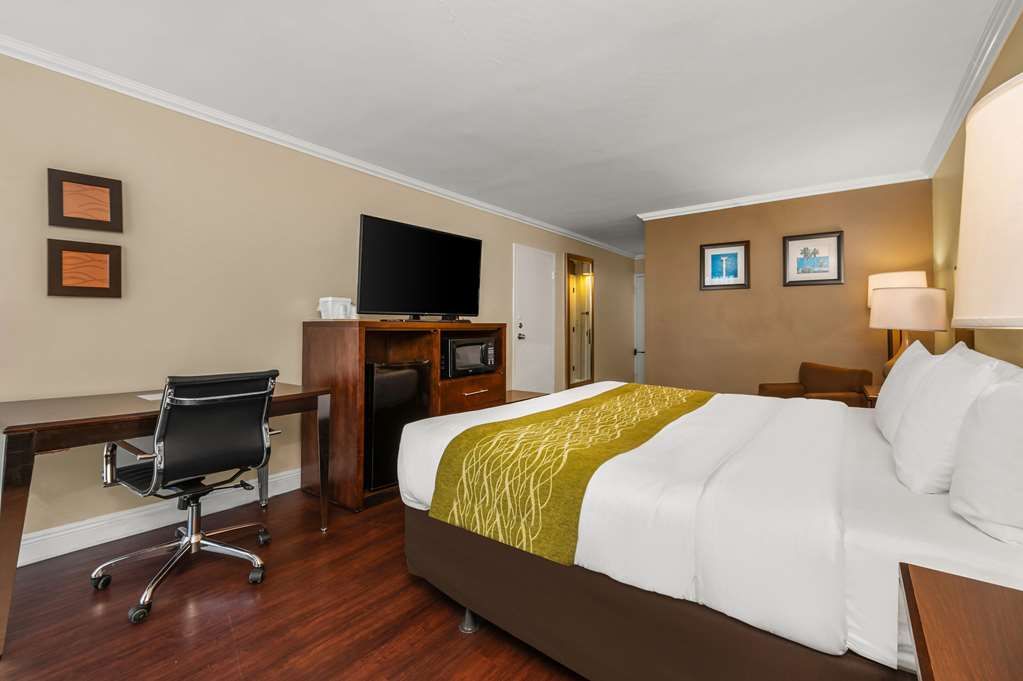 Comfort Inn Oceanside Deerfield Beach