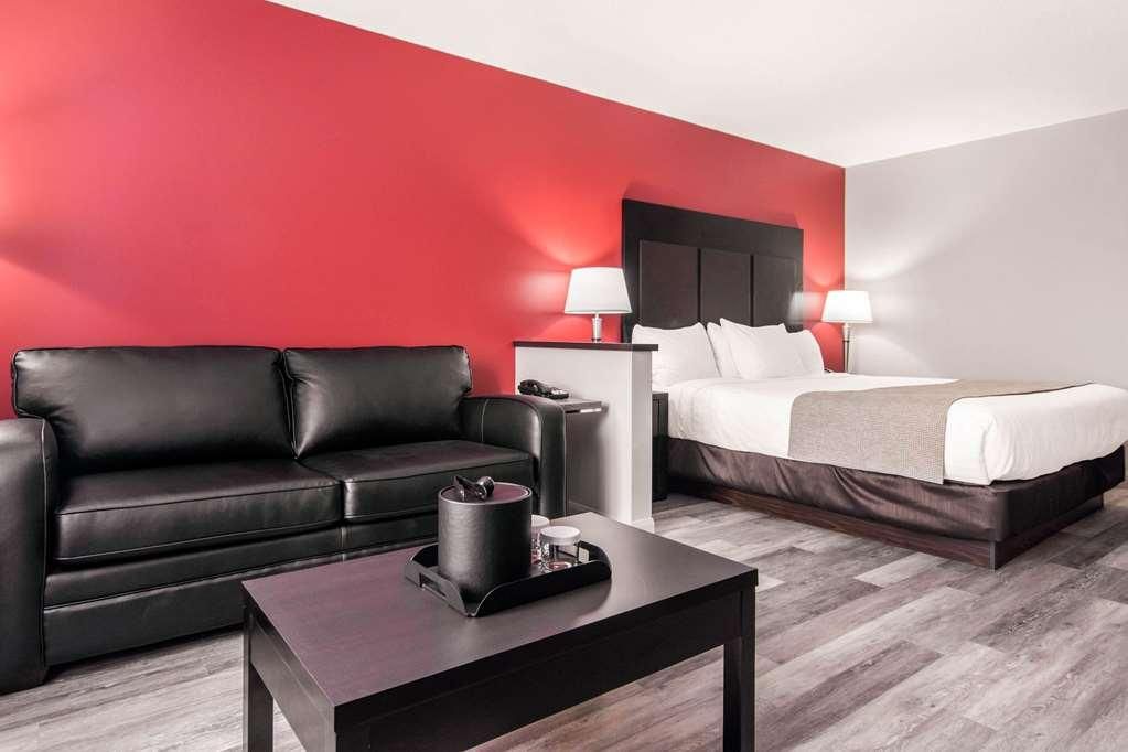 Econo Lodge Inn and Suites St. Apollinai (Saint-Apollinaire)