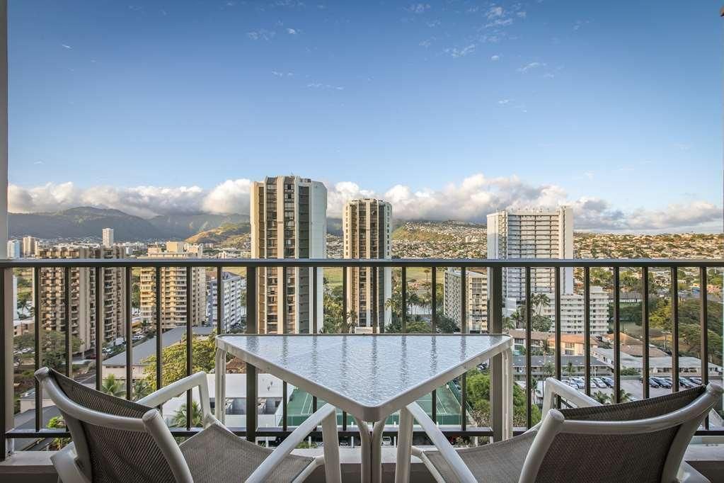 Aston Waikiki Circle Hotel in Honolulu (Hawaii) HRS