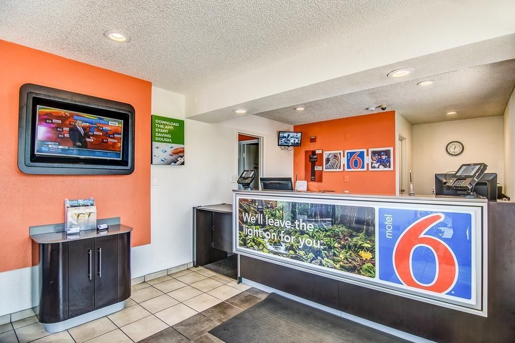 MOTEL 6 STOCKTONCHARTER WAY WEST in Stockton bei HRS günstig buchen