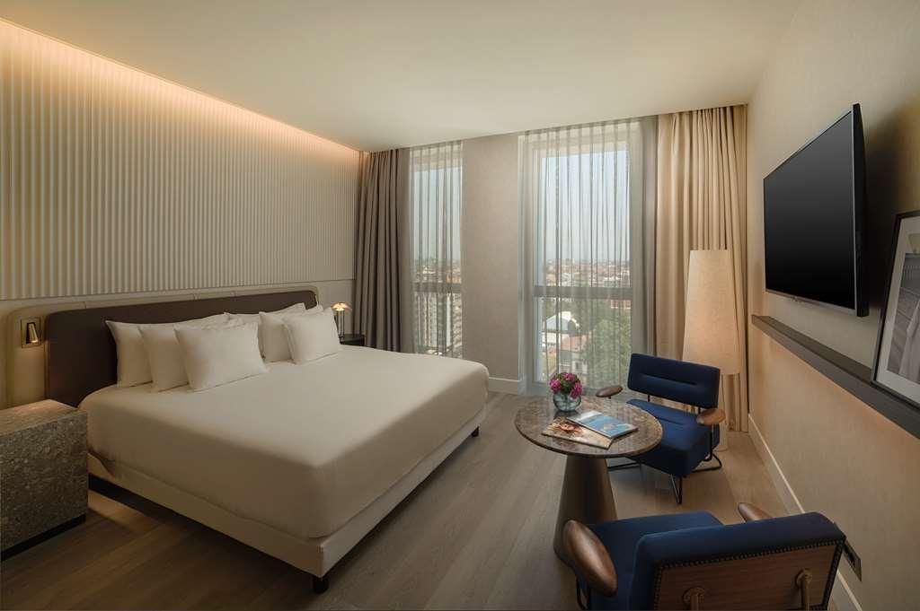 Hotel NH Collection City Life (Milan)