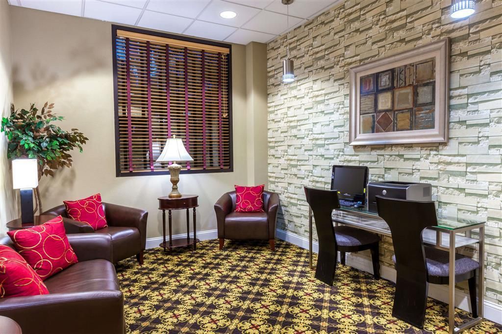RAMADA JERSEY CITY (Jersey City)