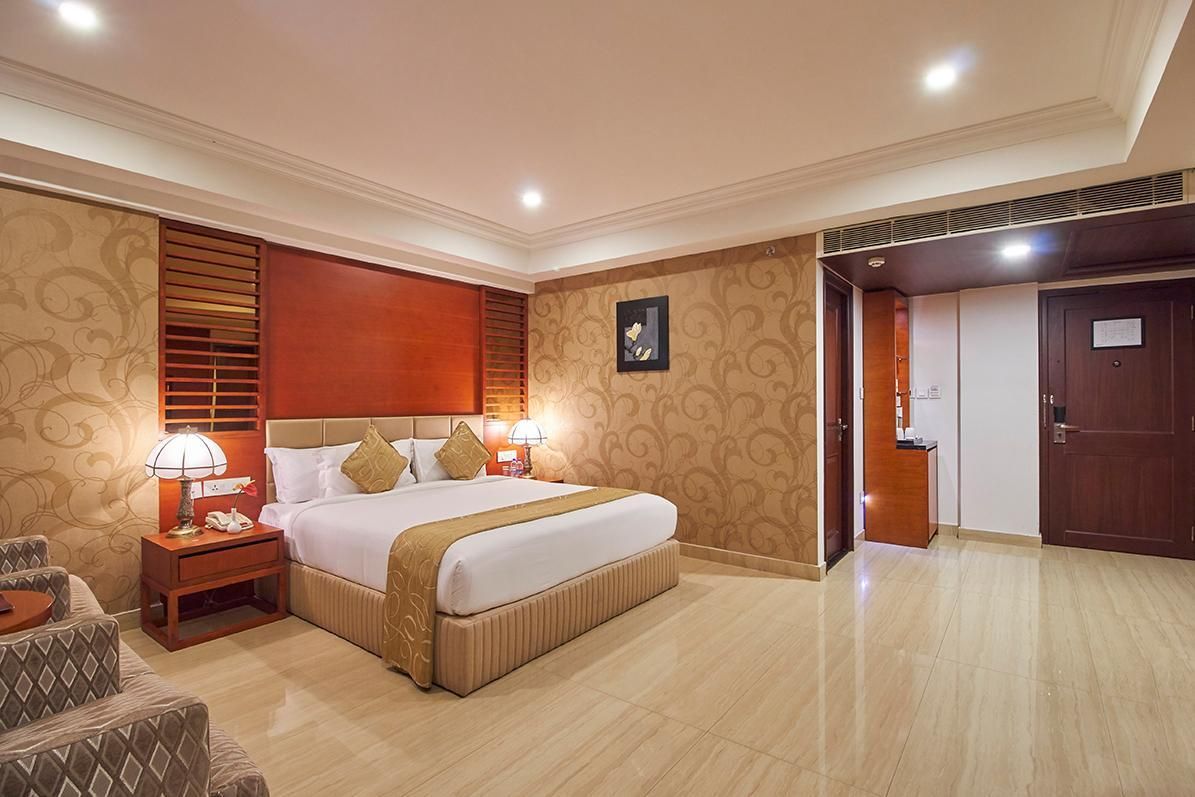 Hotel Lake Palace (Trivandrum)