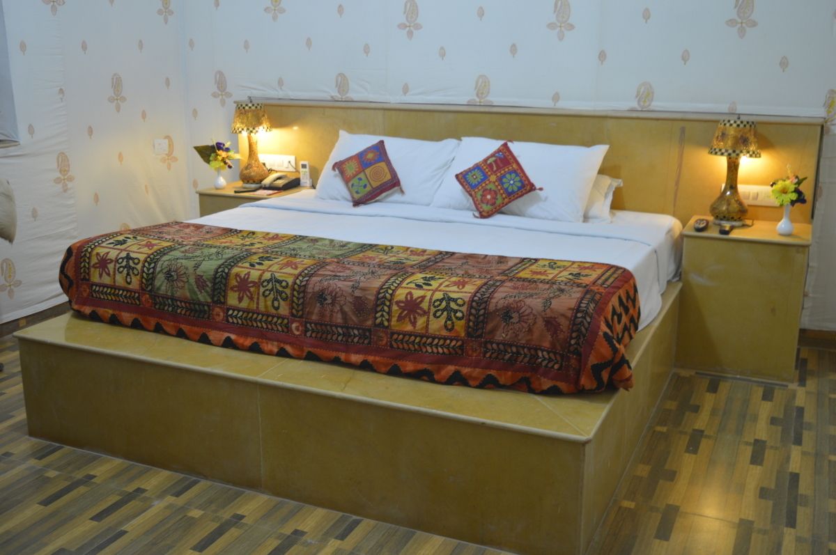Hotel Chokhi Dhani - The Ethnic Village and Desert Camp Resort (Jaisalmer)