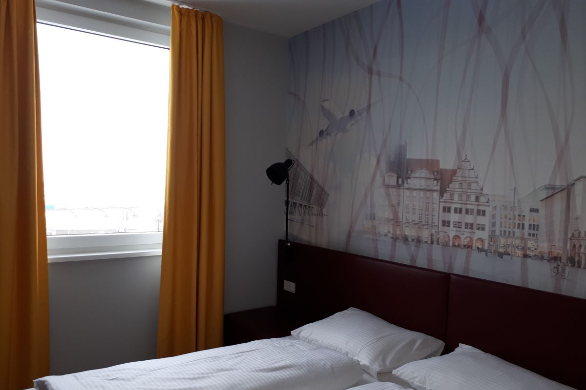 Hotel Campanile Leipzig Flughafen Parken www.hrs.de