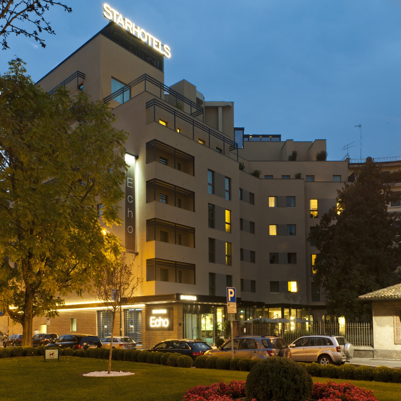 Starhotels Echo - 4 HRS star hotel in Milan (Lombardy)