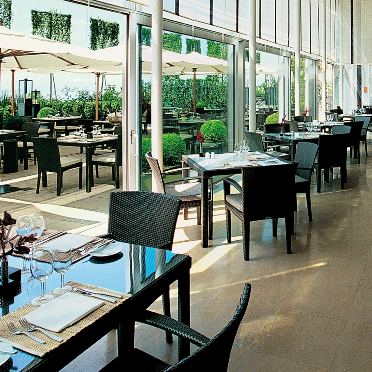 gare lausanne restaurant indien