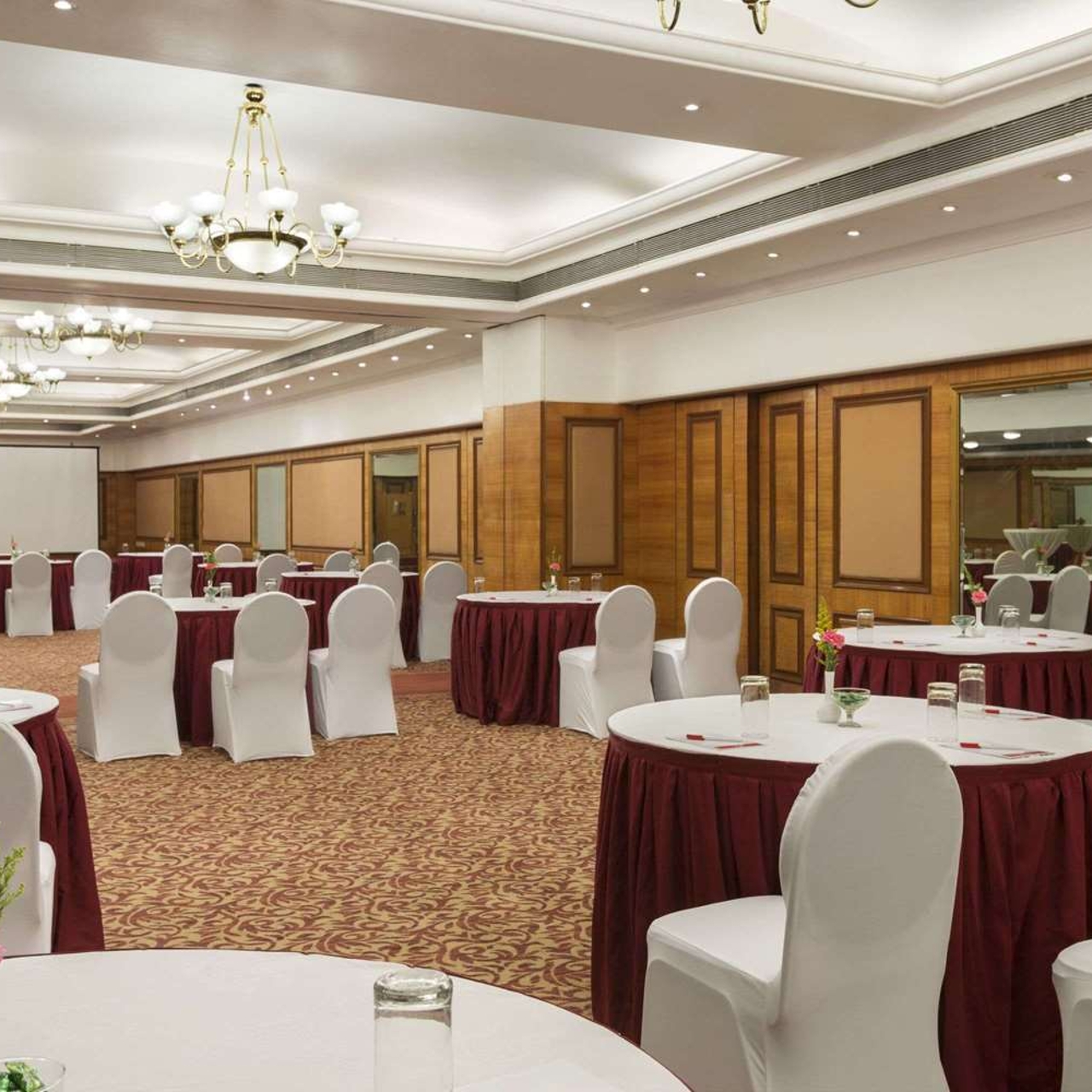 Hotel Ramada Plaza Palm Grove 5 Hrs Star Hotel In Mumbai State Of Maharashtra What does this place look like? hotel ramada plaza palm grove 5 hrs