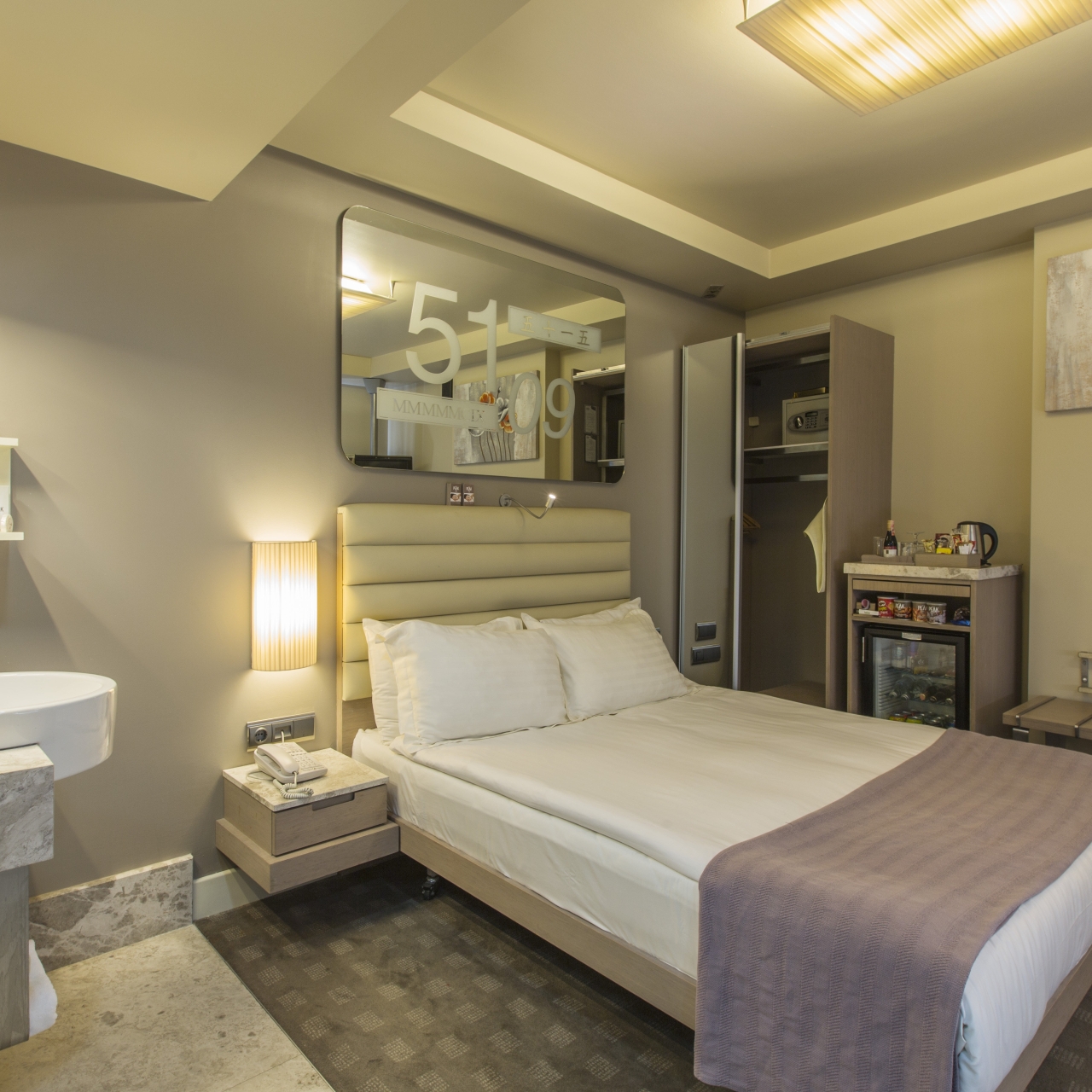 The Peak Hotel 4 Hrs Star Hotel In Istanbul Istanbul