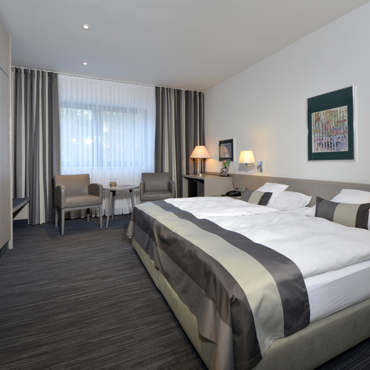 Hotel Spiegel Cologne At Hrs With Free Services