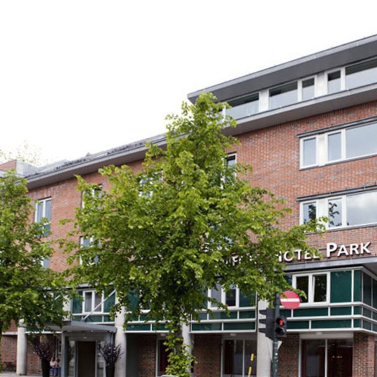 comfort hotel park norway at hrs with free services
