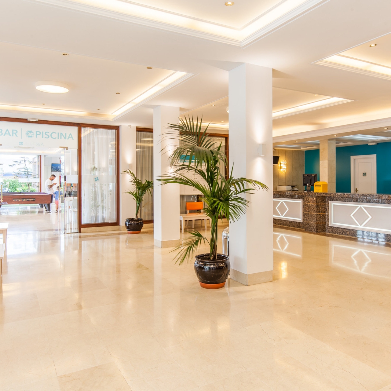Hotel Blue Sea Montevista Hawai 3 Hrs Star Hotel In Lloret De Mar Catalonia