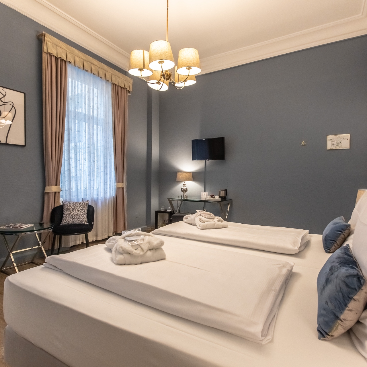 Hotel Monopol 4 Hrs Star Hotel In Frankfurt Am Main Hesse
