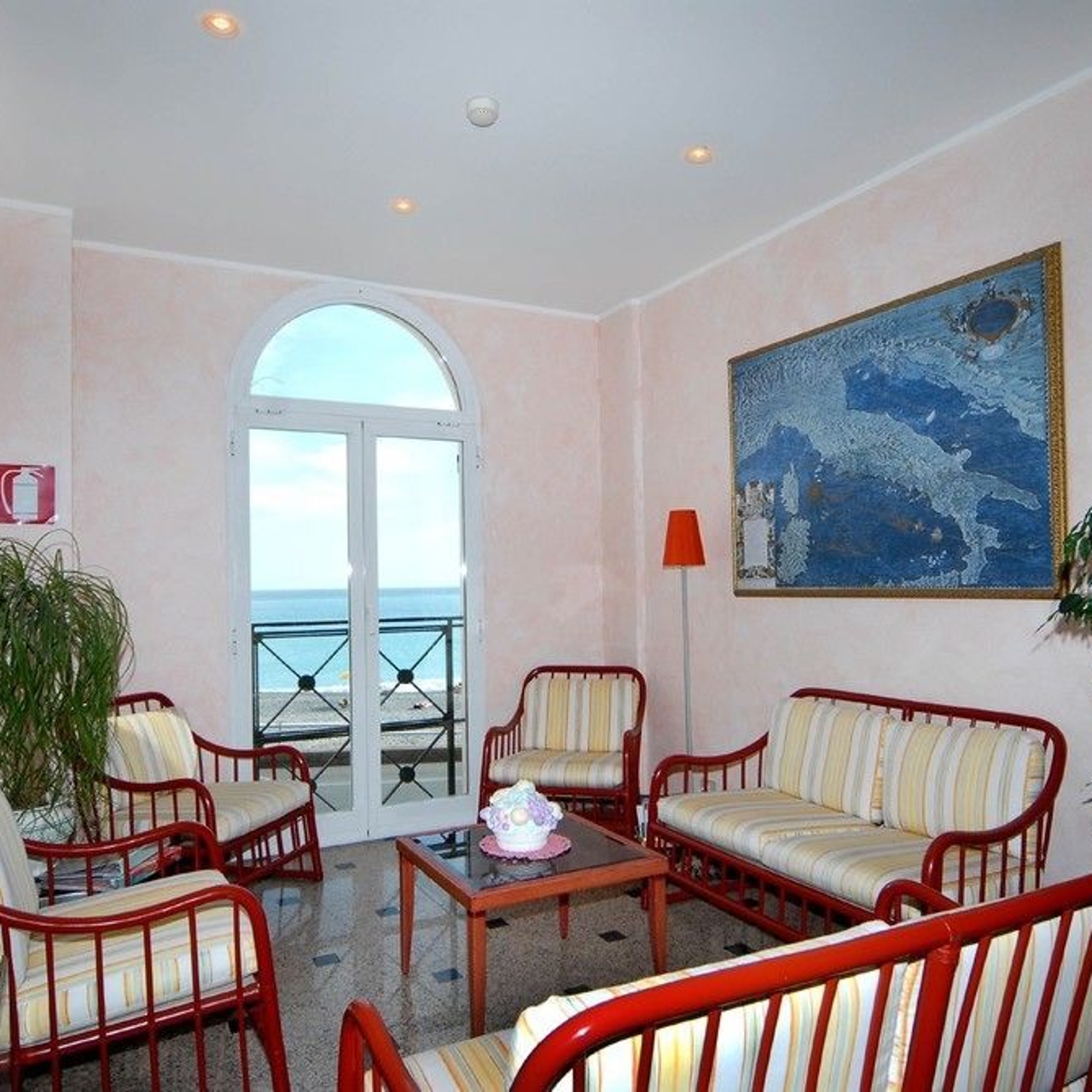 hotel piccolo lido italy at hrs with free services