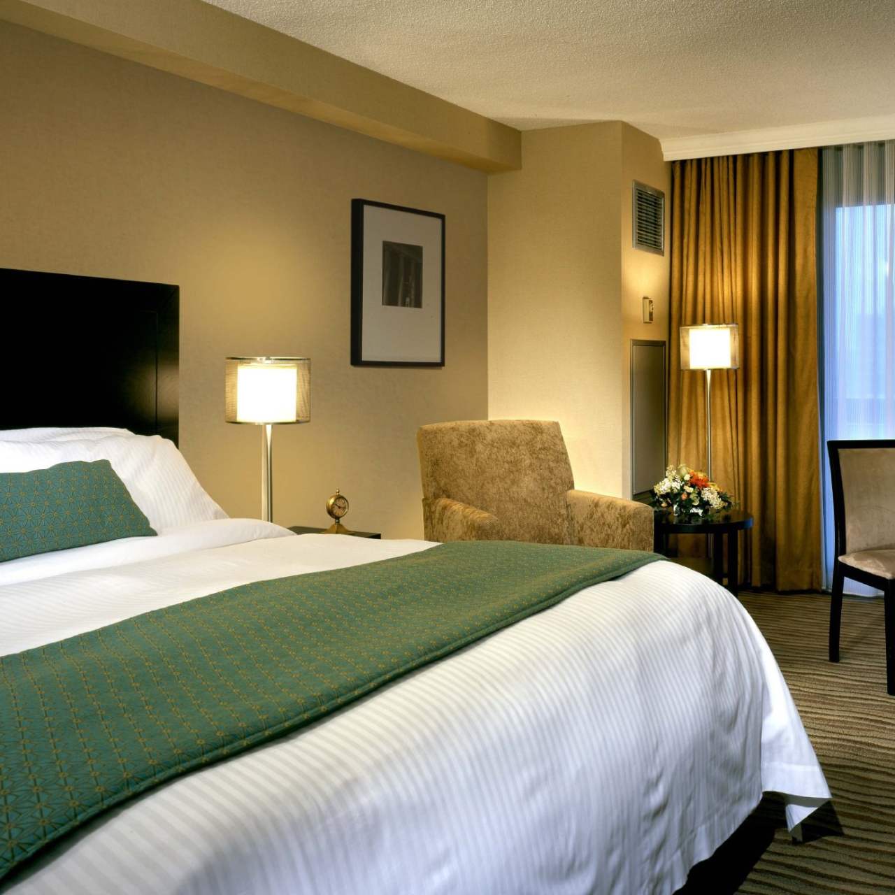 Chelsea Hotel Toronto 4 Hrs Star Hotel In Toronto Ontario