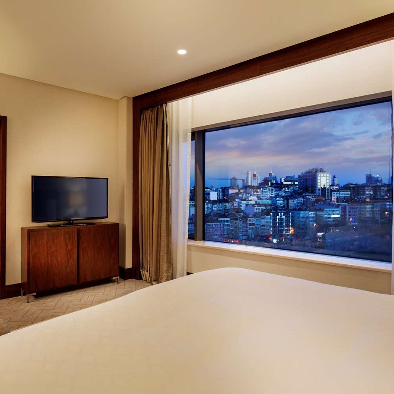 Hotel Conrad Istanbul Bosphorus 5 Hrs Star Hotel In Istanbul Istanbul